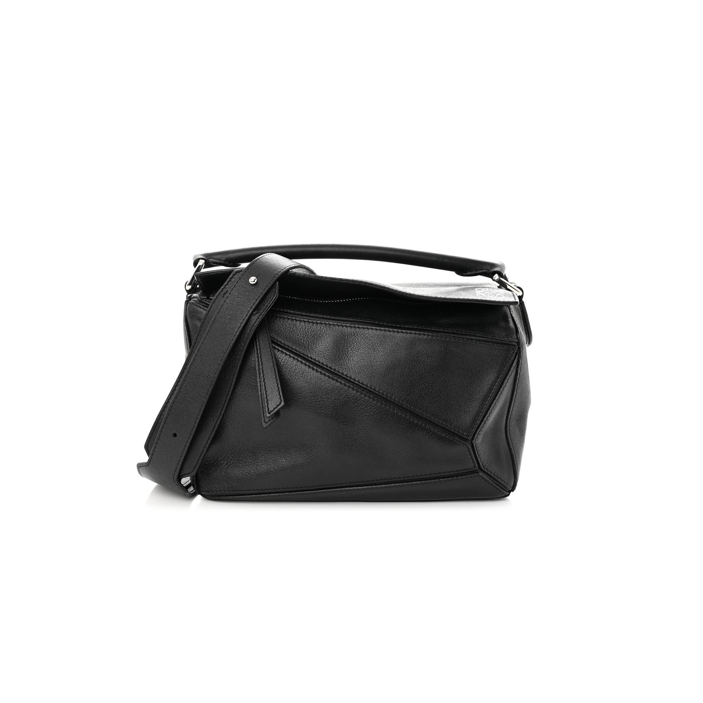 l*ew* calfskin small puzzle bag black (24*16.5*10.5cm)