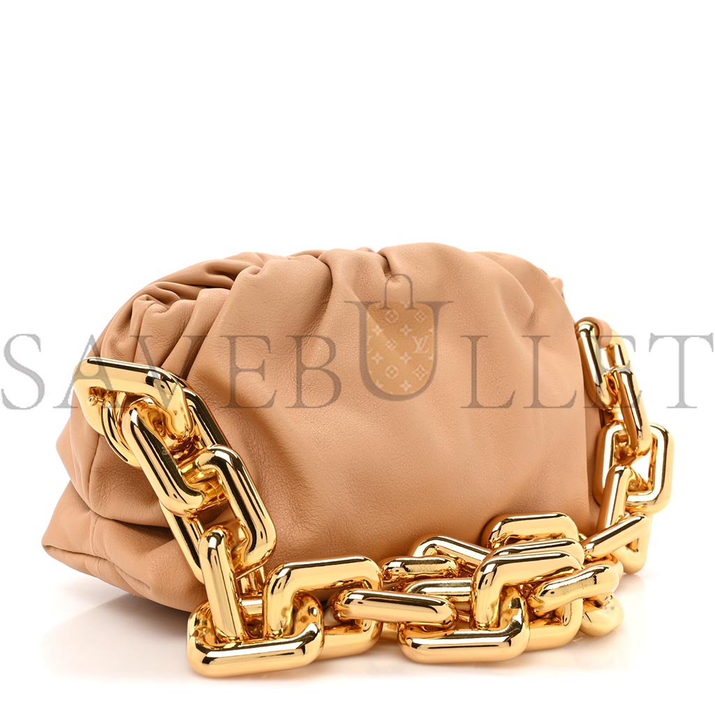 bo*te*ga Ve*ne*ta calfskin teen chain pouch almond (25*13*10cm)