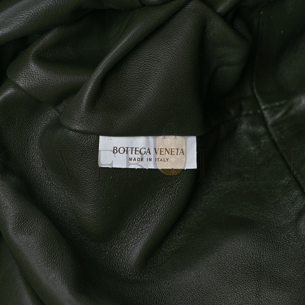 bo*te*ga Ve*ne*ta nappa maxi intrecciato the pouch oversized clutch camping (36*20*6cm)