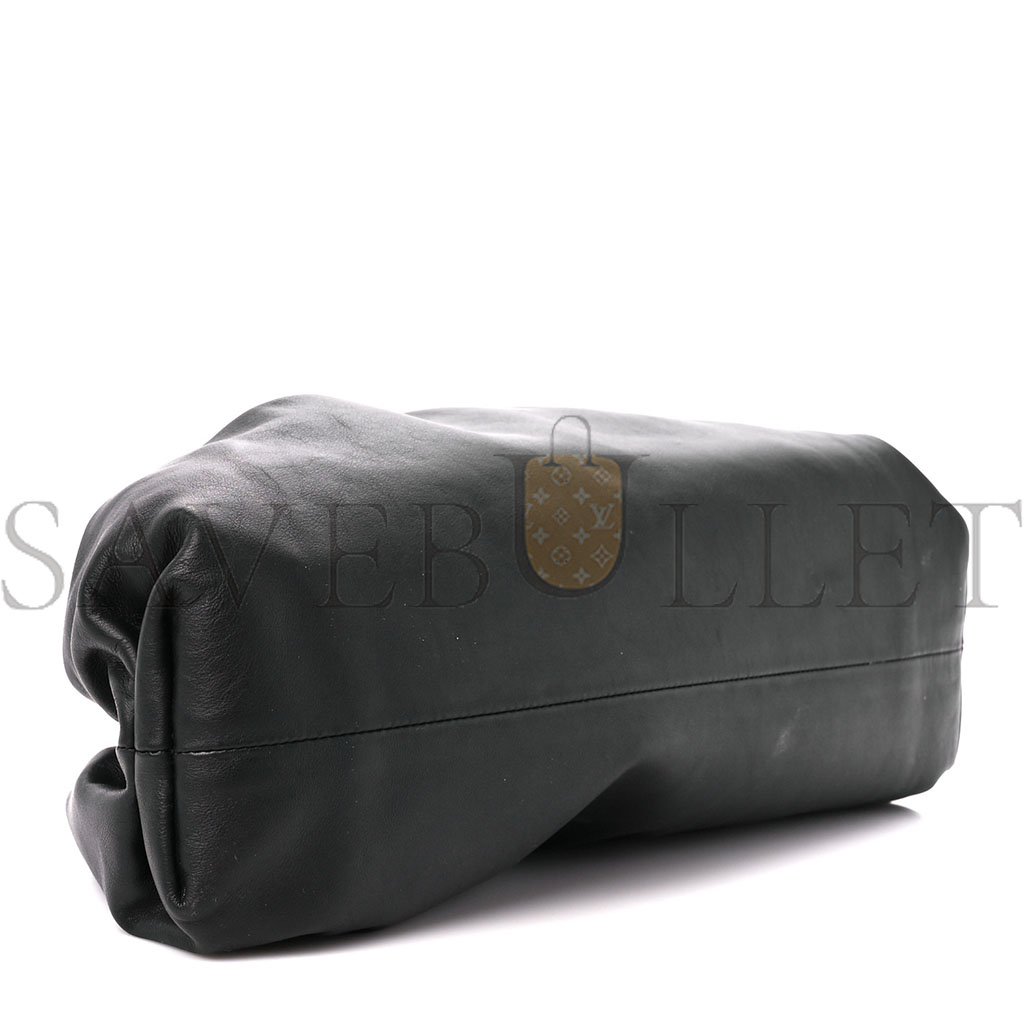 bo*te*ga Ve*ne*ta smooth butter calf the pouch oversized clutch black (38*18*8cm)