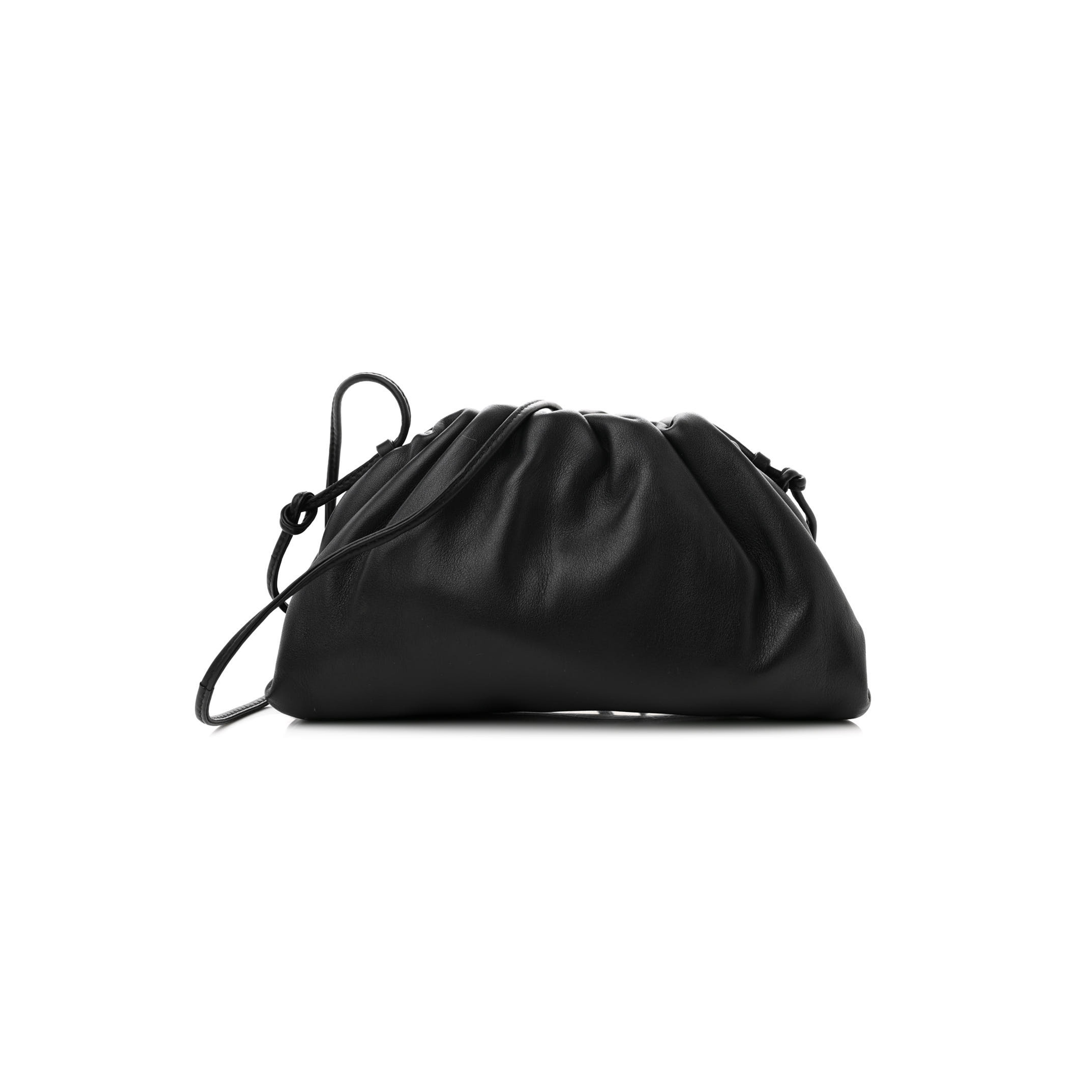 bo*te*ga Ve*ne*ta butter calfskin the mini pouch black (21*12*5cm)