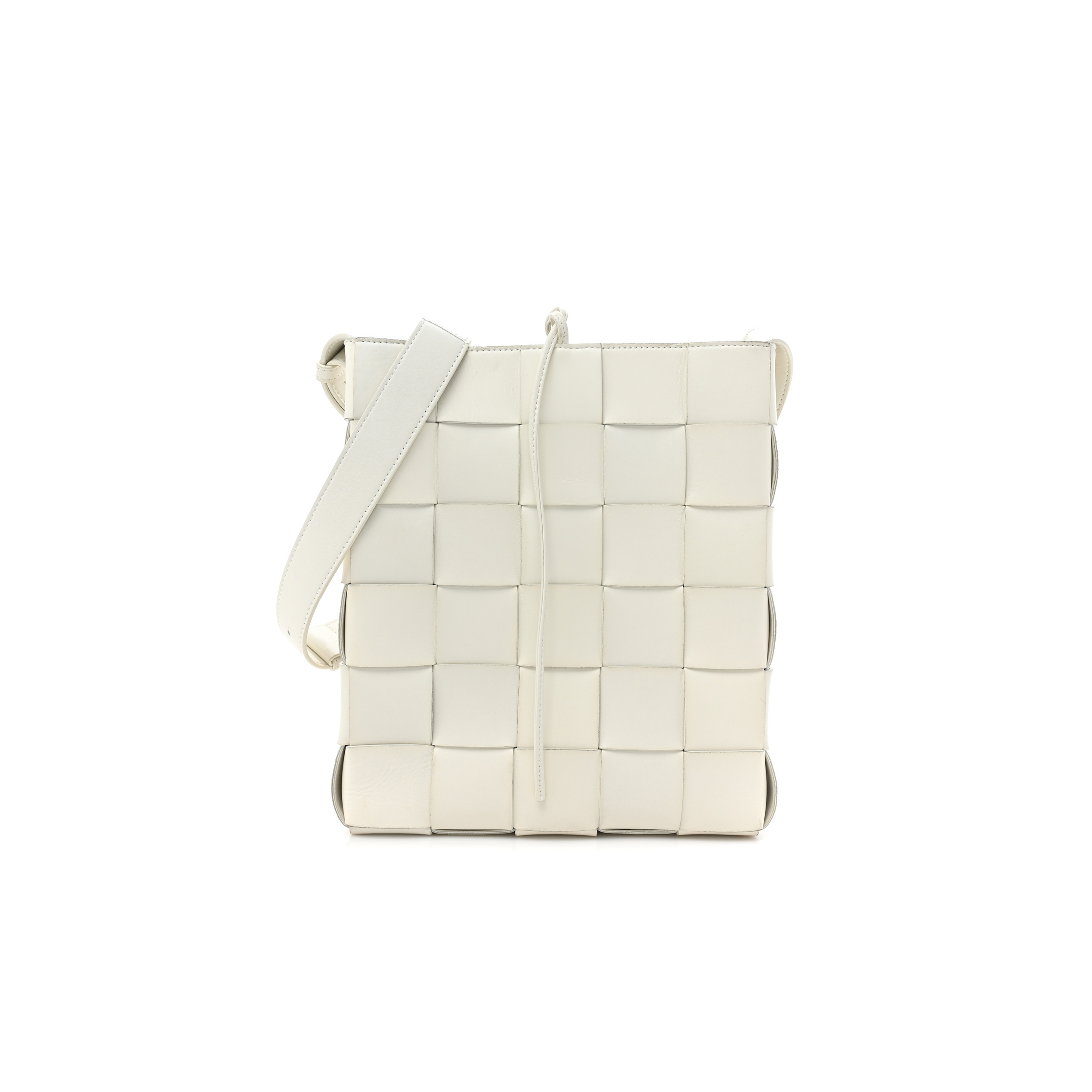 bo*te*ga Ve*ne*ta lambskin maxi intrecciato cassette messenger chalk (26*23*5cm)