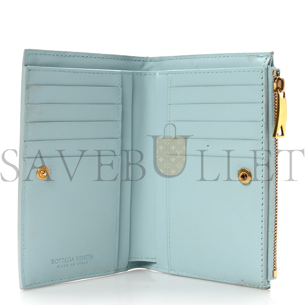 bo*te*ga Ve*ne*ta nappa intrecciato medium cassette bifold zip wallet teal washed (10*14*1cm)