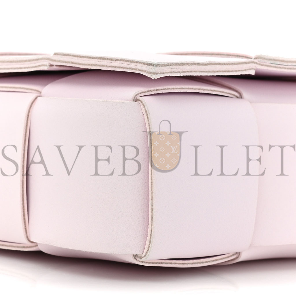 bo*te*ga Ve*ne*ta lambskin maxi intrecciato cassette crossbody bag bliss washed (23*15*5.5cm)