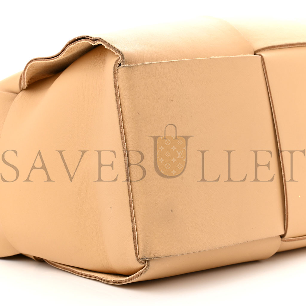 bo*te*ga Ve*ne*ta nappa maxi intrecciato medium arco tote almond (37*23*13cm)