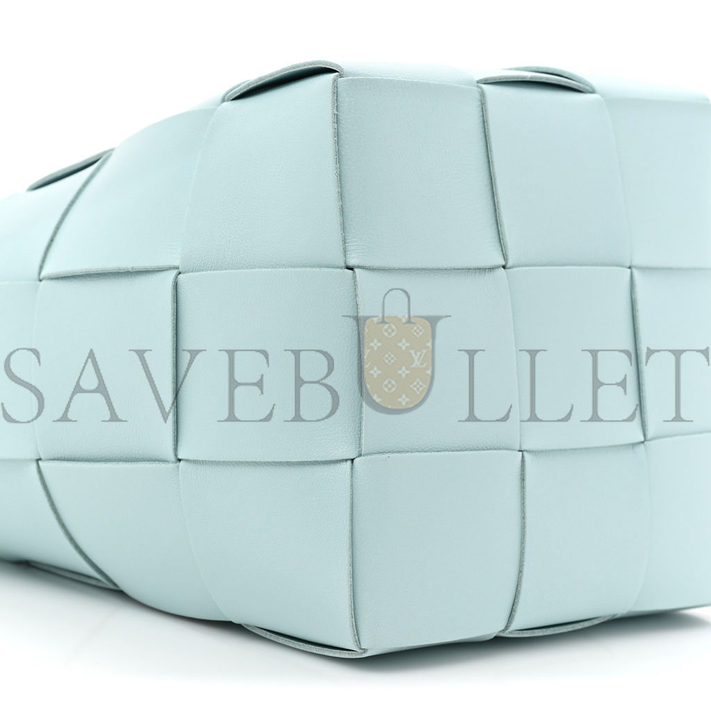 bo*te*ga Ve*ne*ta nappa maxi intrecciato small cassette bucket bag topazio silver (18*15*13cm)