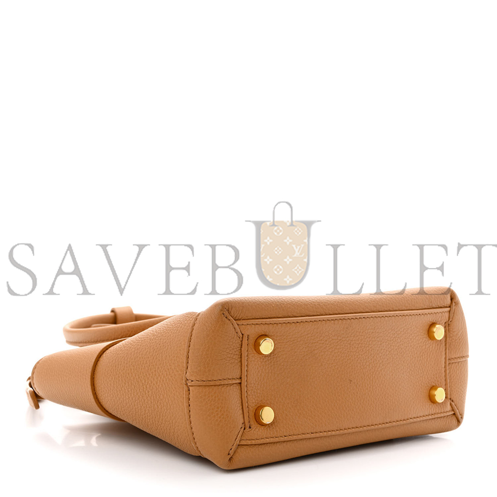 bo*te*ga Ve*ne*ta grained calfskin maxi intrecciato mini arco caramel (18*16*9cm)