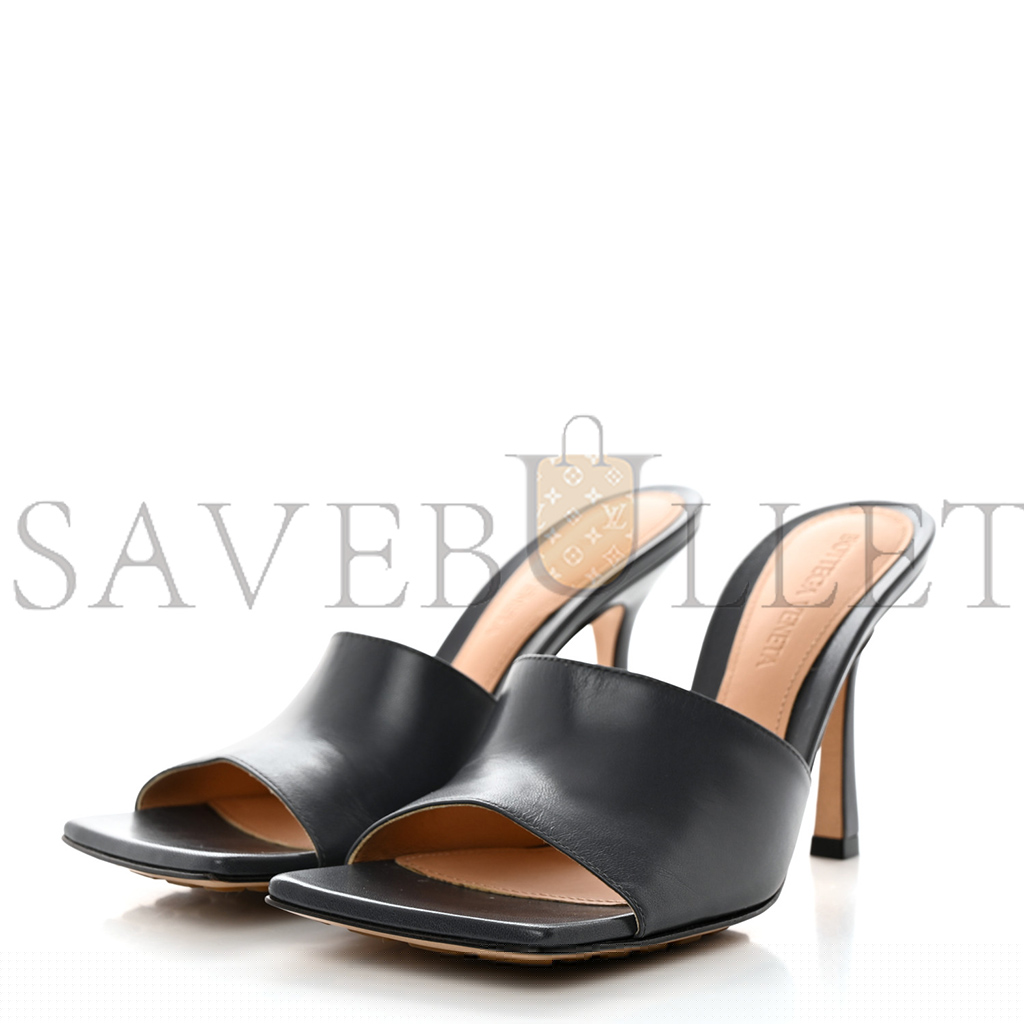 bo*te*ga Ve*ne*ta lambskin stretch mule sandals 36 light graphite