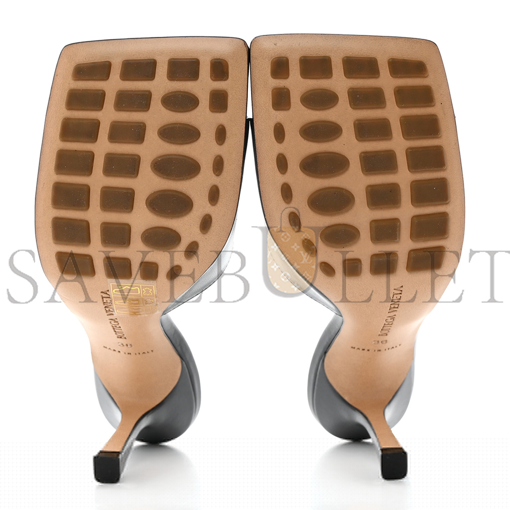 bo*te*ga Ve*ne*ta lambskin stretch mule sandals 36 light graphite