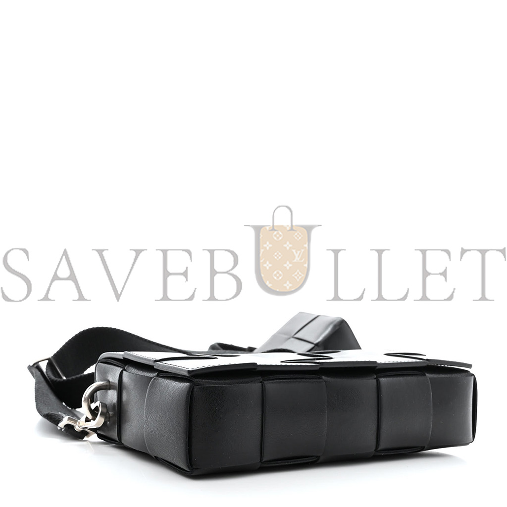 bo*te*ga Ve*ne*ta calfskin maxi intreccio cassette with strap bag black (23*15*5.5cm)