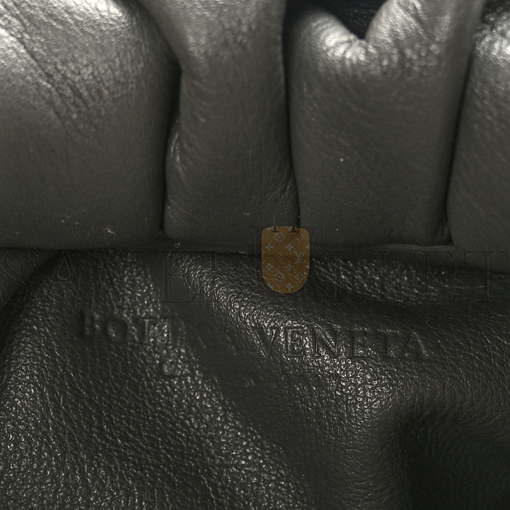 bo*te*ga Ve*ne*ta smooth butter calfskin small the shoulder pouch grey (39*22*15cm)