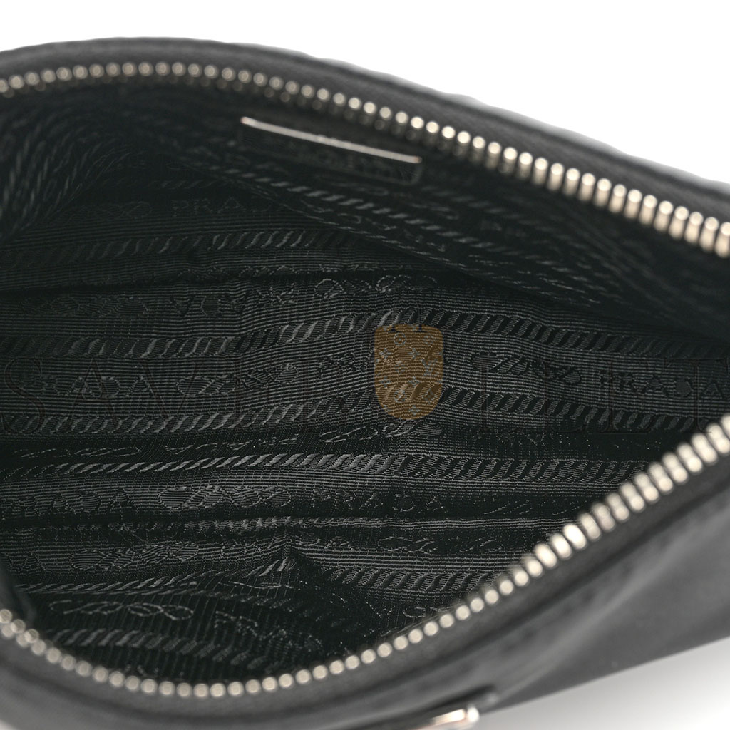 Pra*a nylon re-edition 2005 shoulder bag black (22*16*6cm)