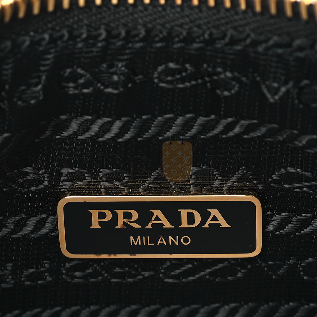 Pra*a saffiano lux re-edition 2005 shoulder bag black (22*17*6cm)