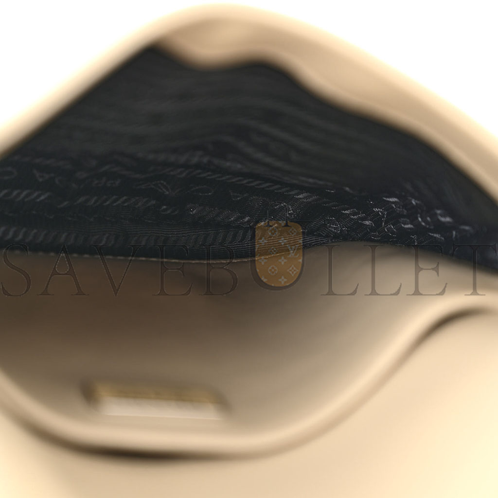 Pra*a spazzolato cleo flap shoulder bag deserto (17*15*3cm)