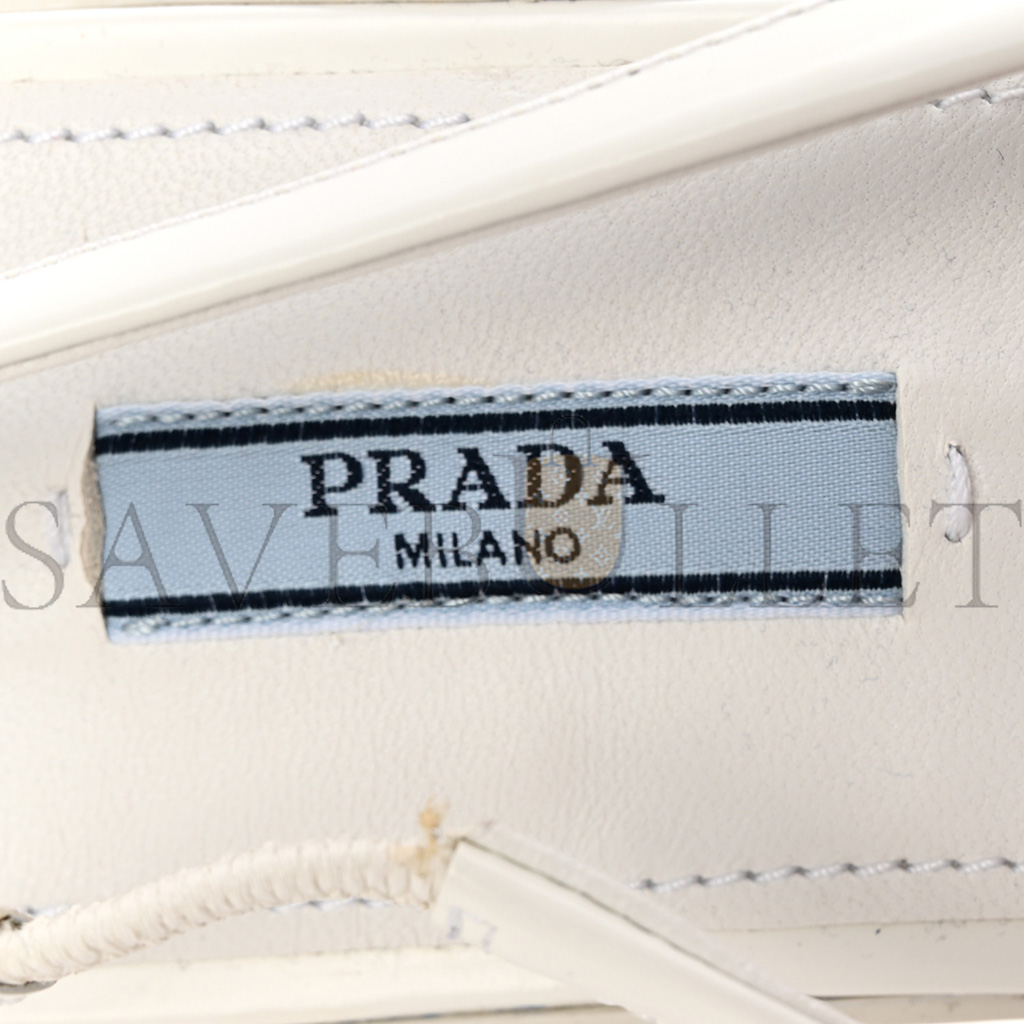 Pra*a spazzolato triangle logo pointed toe slingback flats 37 white