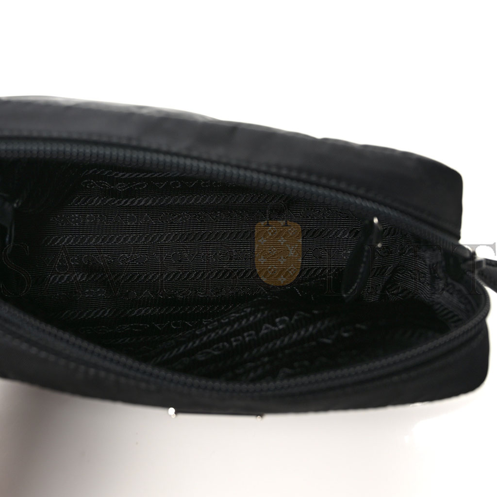 Pra*a tessuto nylon saffiano wristlet black (19*11*9cm)