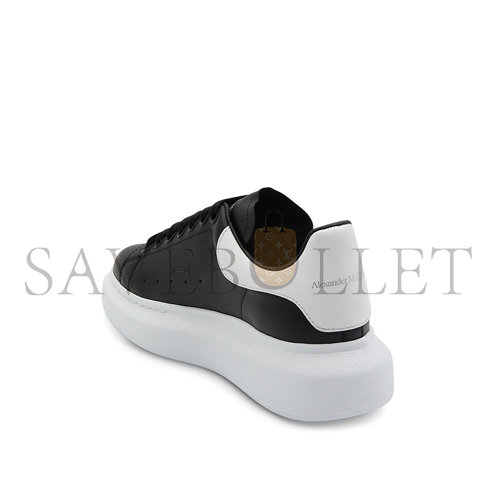 Ale*d*r m*q*en larry oversized sneakers in black white 553770whgp51070