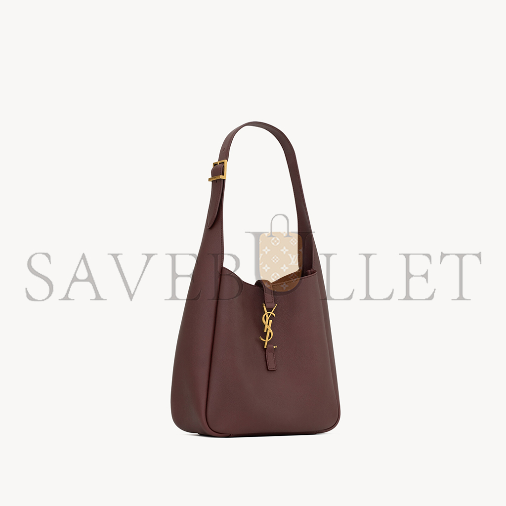 y*l le 5 À 7 S*pple small in grained leather 713938aaauq6475 (23*22*8cm)