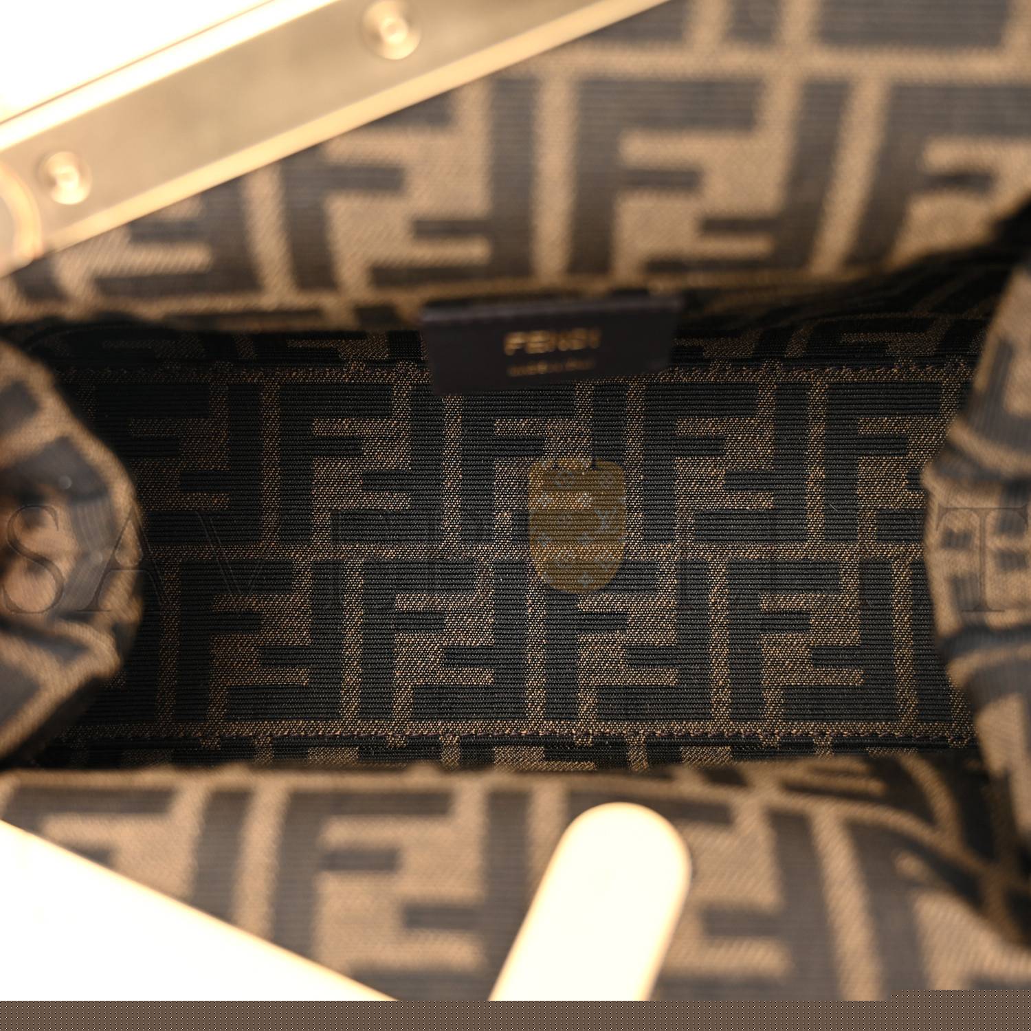 F**di shiny nappa snakeskin small F**di first white roccia (24*19*9cm)