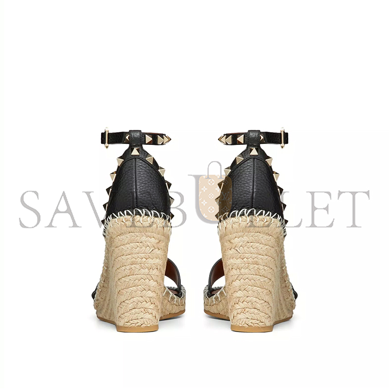 VALENTINO DOUBLE ROCKSTUD GRAINY CALFSKIN WEDGE SANDAL 105MM 5W2S0090VTO_N02