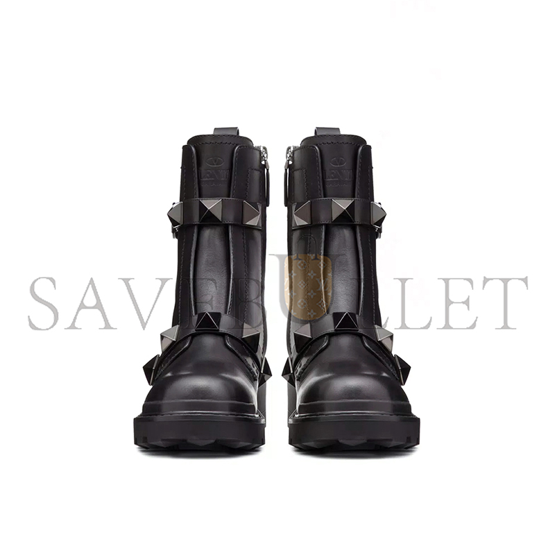 VALENTINO ROMAN STUD CALFSKIN COMBAT BOOT WITH TONAL STUDS 40MM 5W2S0CJ3FYP_0NO