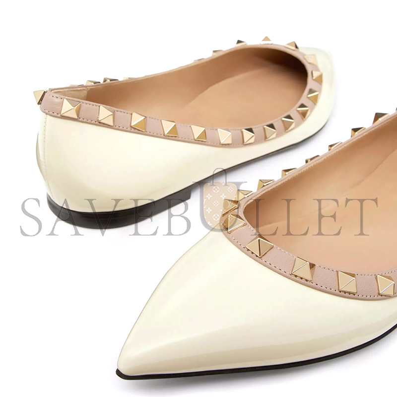 VALENTINO PATENT ROCKSTUD BALLET FLAT 5W2S0403VNW_L62
