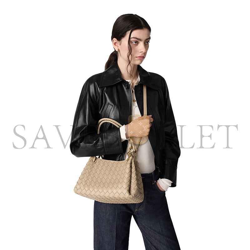 bo*te*ga Ve*ne*ta parachute 835921vcppt9614 (29.5*18.5*17.5cm)