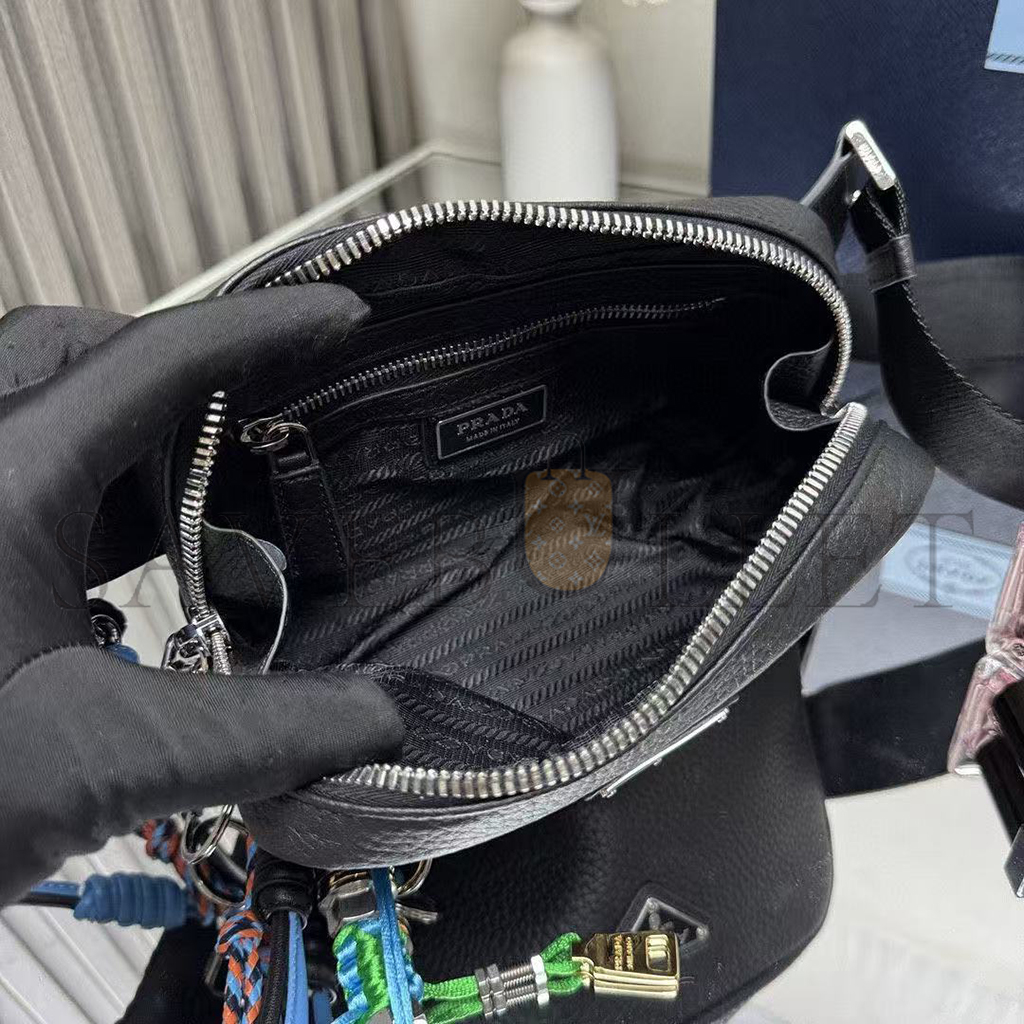 PRA*A LEATHER SHOULDER BAG WITH CHARM 2VH181 (24*16.5*7cm)