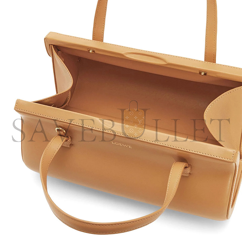 L0ew* small clasp bag in calfskin 116371 (25*15*13cm)