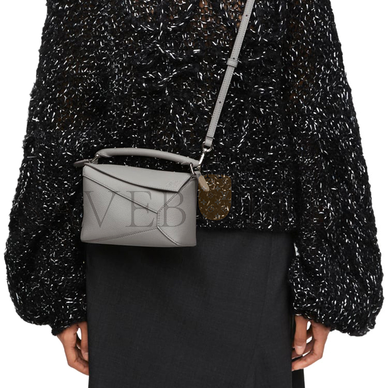 L0ew* mini puzzle edge bag in soft grained calfskin a510p88x16-1150 (18*12.5*8cm)