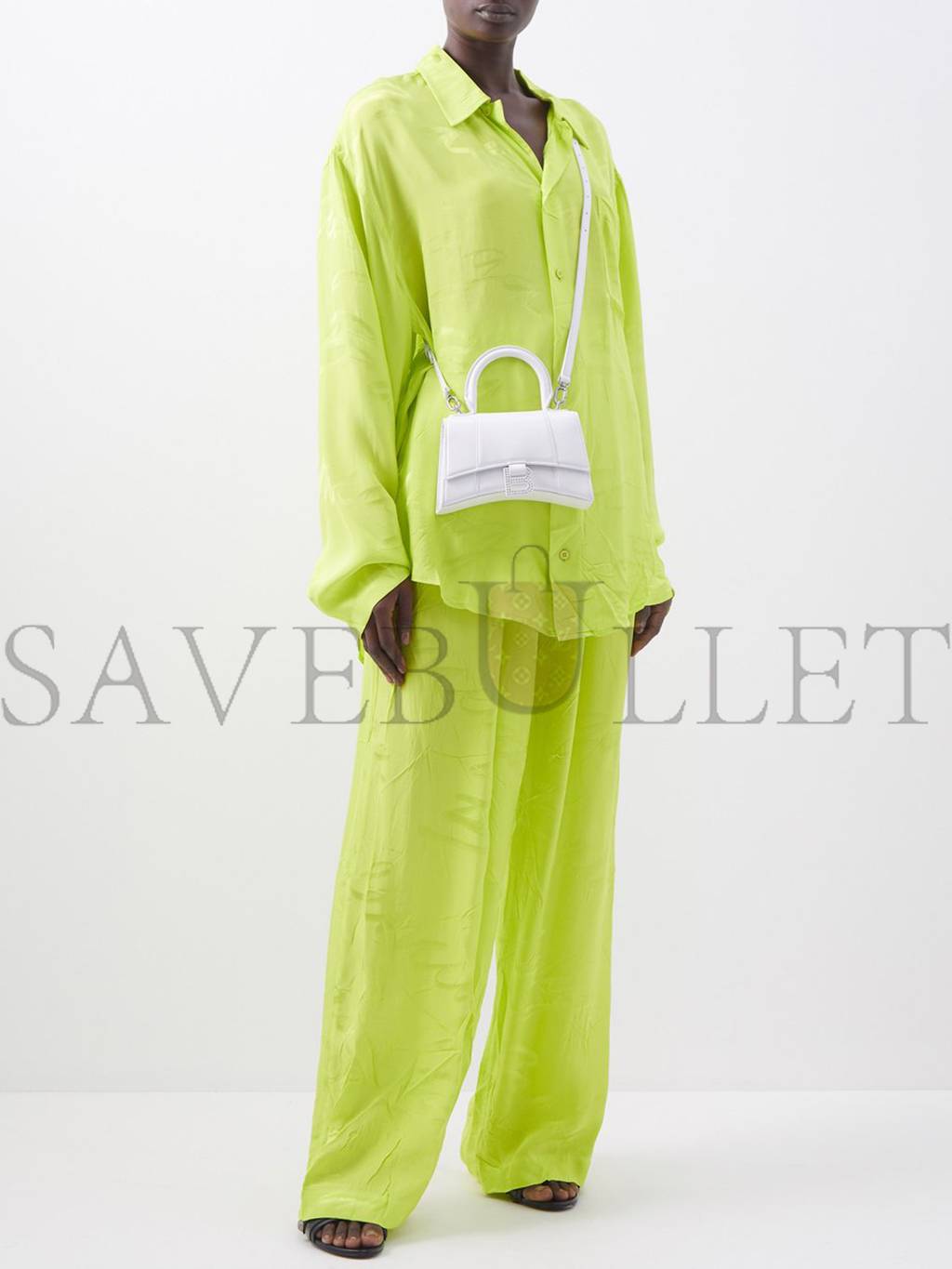 Ba*len*cia*ga white hourglass xs crystal-logo leather bag matchesfashion us (19*11.5*7.5cm)