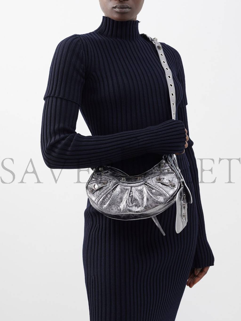 Ba*len*cia*ga silver le cagole xs leather shoulder bag matchesfashion us (26.5*11.4*7.3cm)