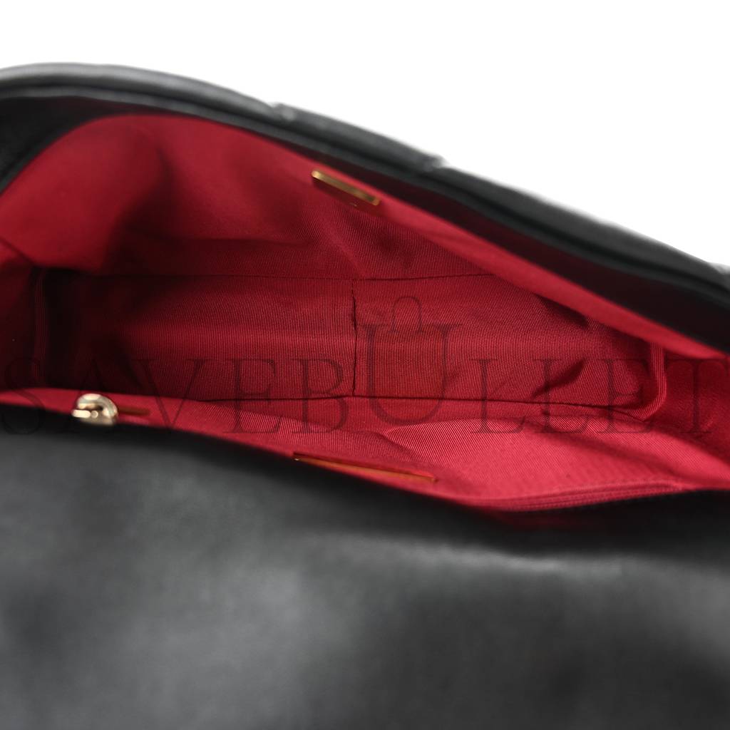 Ch*el lambskin quilted medium Ch*el 19 flap black gold hardware (26*17*8cm)