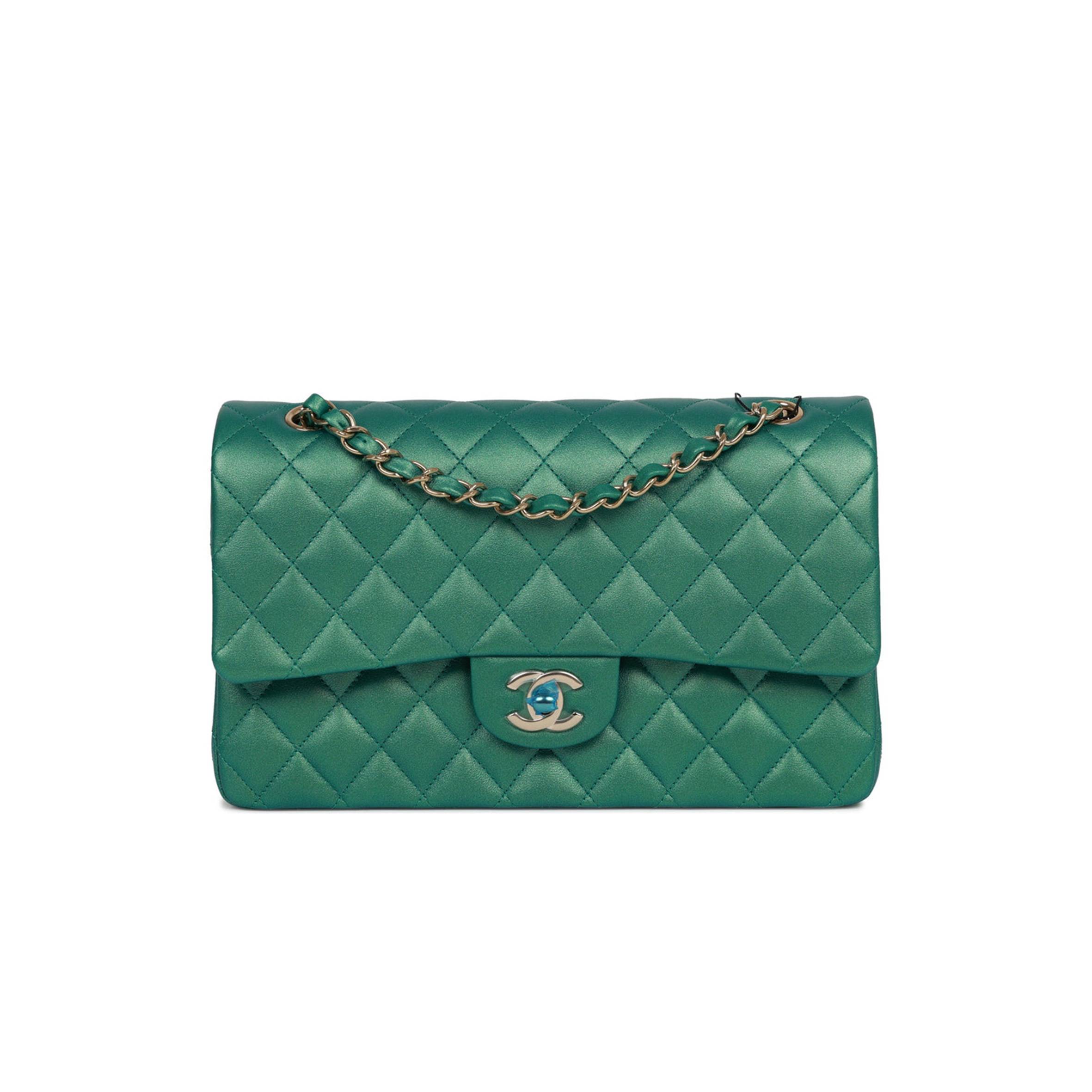 Ch*el medium classic double flap bag green iridescent lambskin light gold hardware (25*15*7cm)