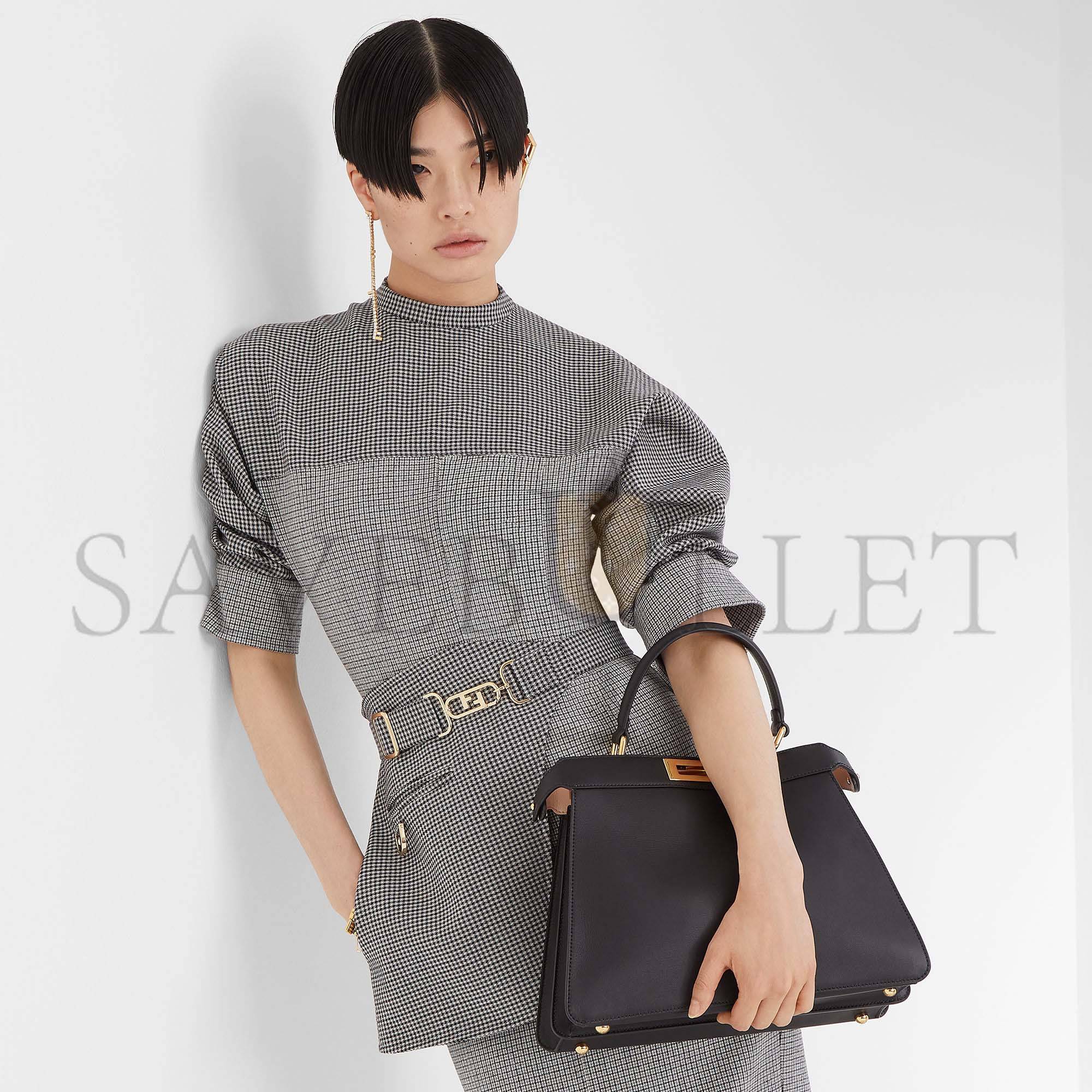 F**di peekaboo iseeu medium - rose black leather bag 8bn321a6v3f1cjz (33.5*25.5*13cm)