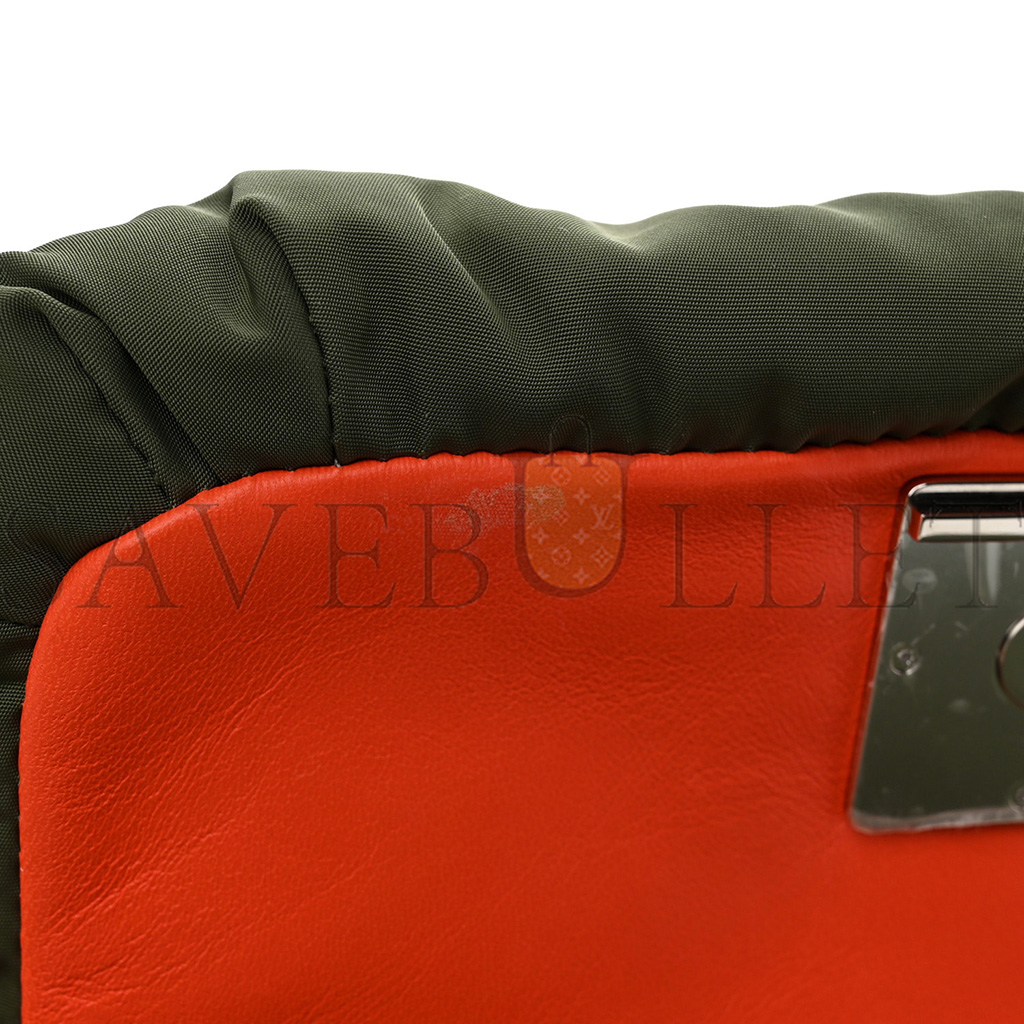 l*ew* nylon mini goya puffer bag vintage khaki (19*13*6cm)