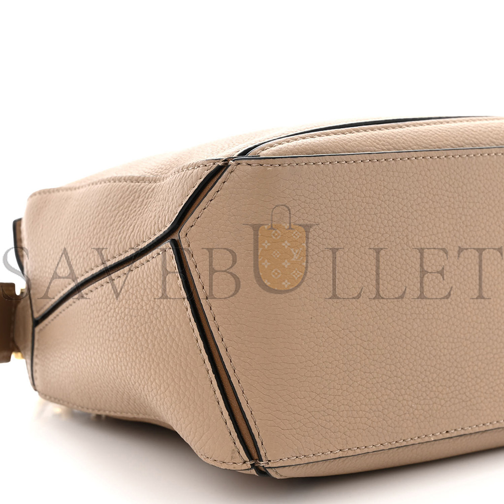 l*ew* grained calfskin small puzzle bag sand mink (24*16.5*10.5cm)