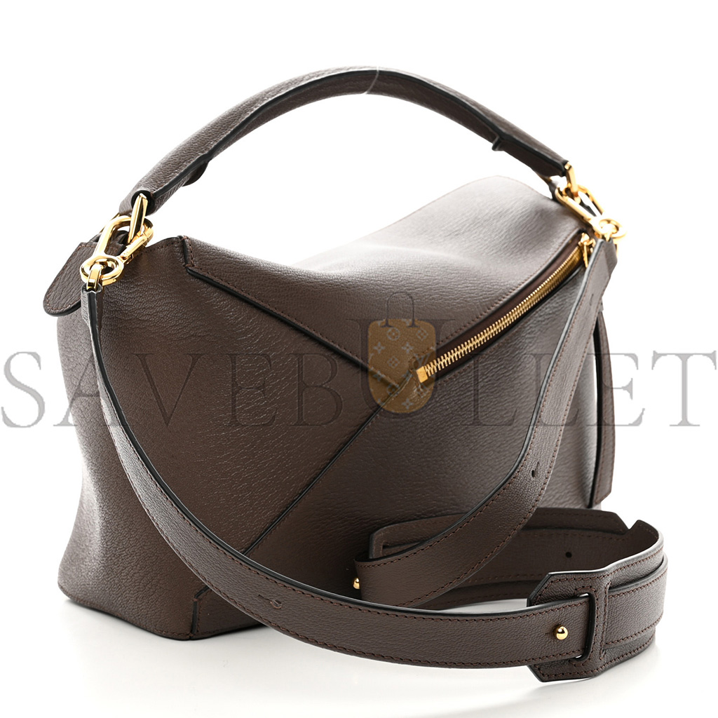 l*ew* goatskin medium puzzle edge bag taupe (29*19.5*14cm)