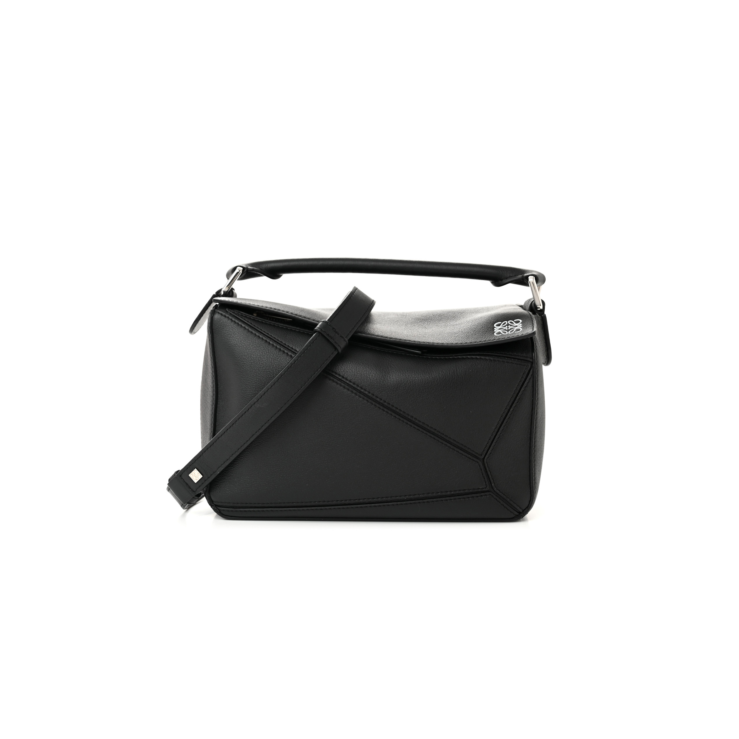 l*ew* calfskin small puzzle bag black (24*16.5*10.5cm)