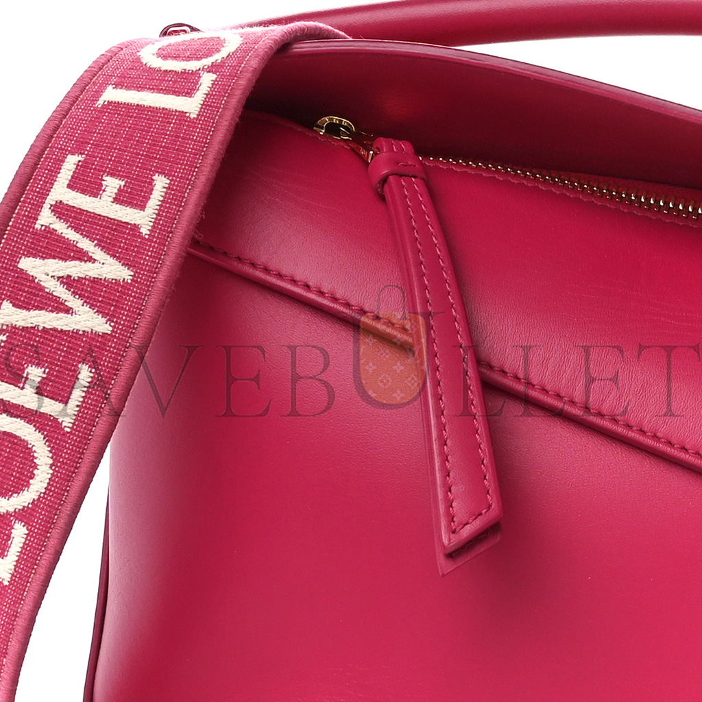 l0ew* satin calfskin monoCh*0me small puzzle edge bag ruby red glaze (24*16.5*10.5cm)