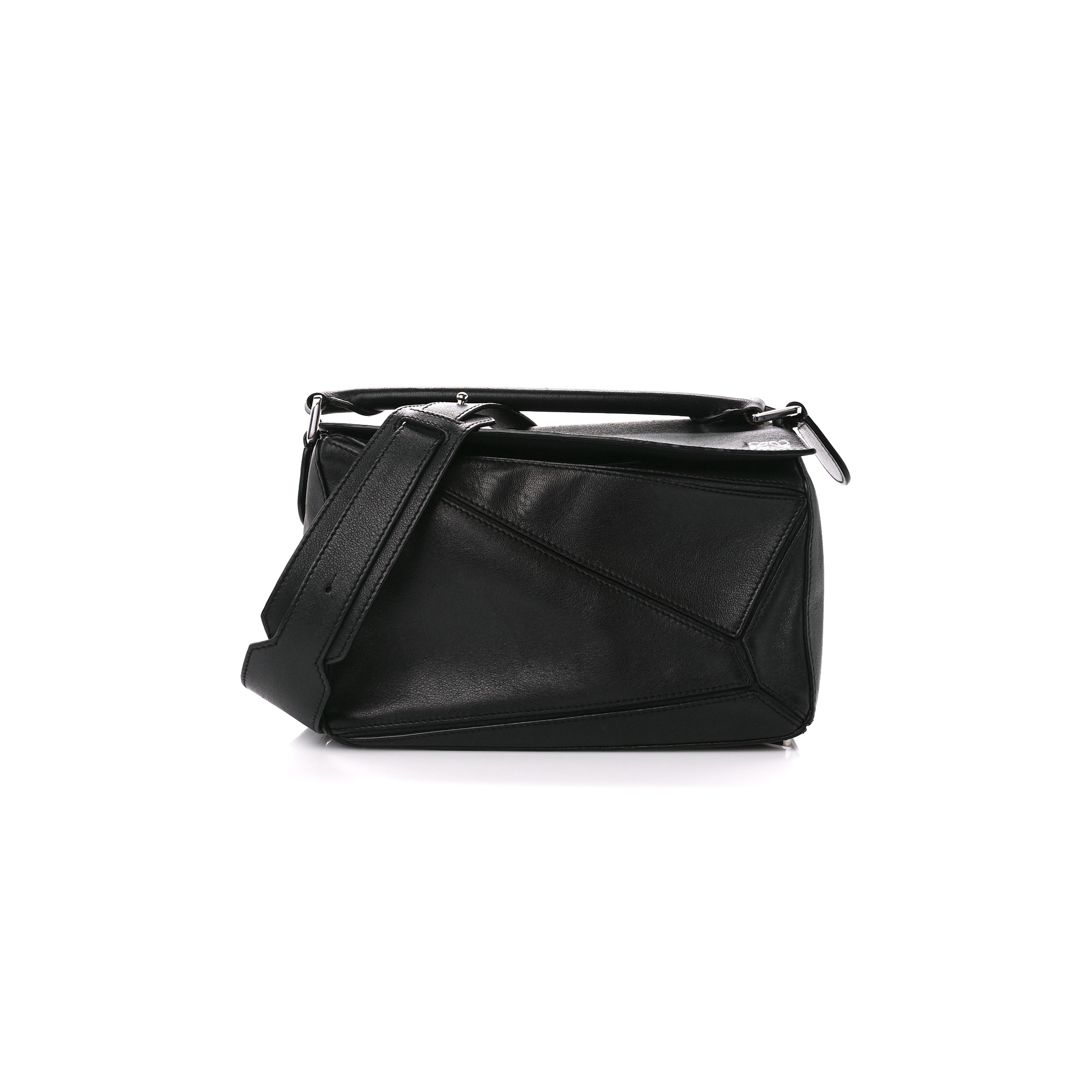 l*ew* calfskin medium puzzle bag black (29*19.5*14cm)