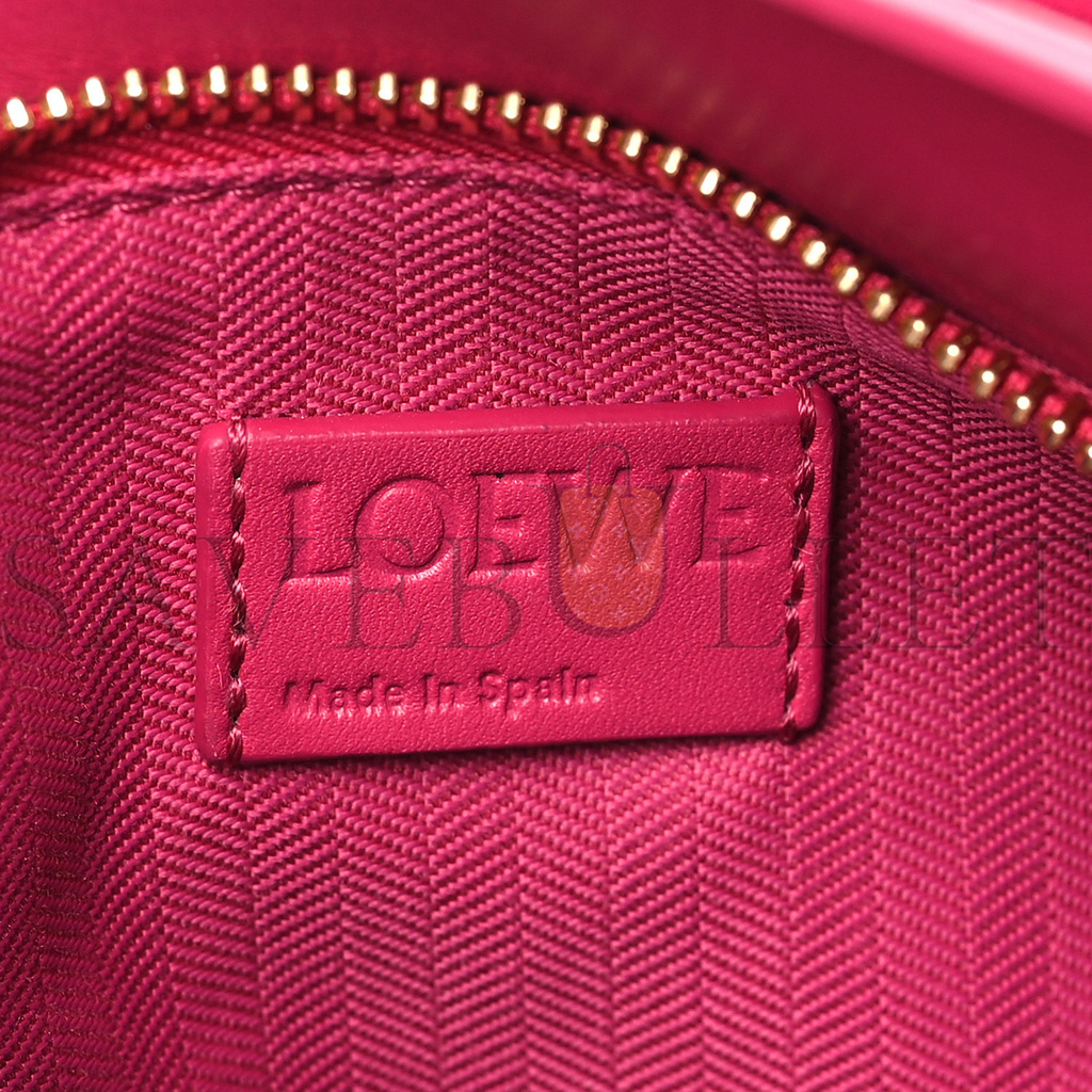 l*ew* satin calfskin monoCh*0me small puzzle edge bag ruby red glaze (24*16.5*10.5cm)