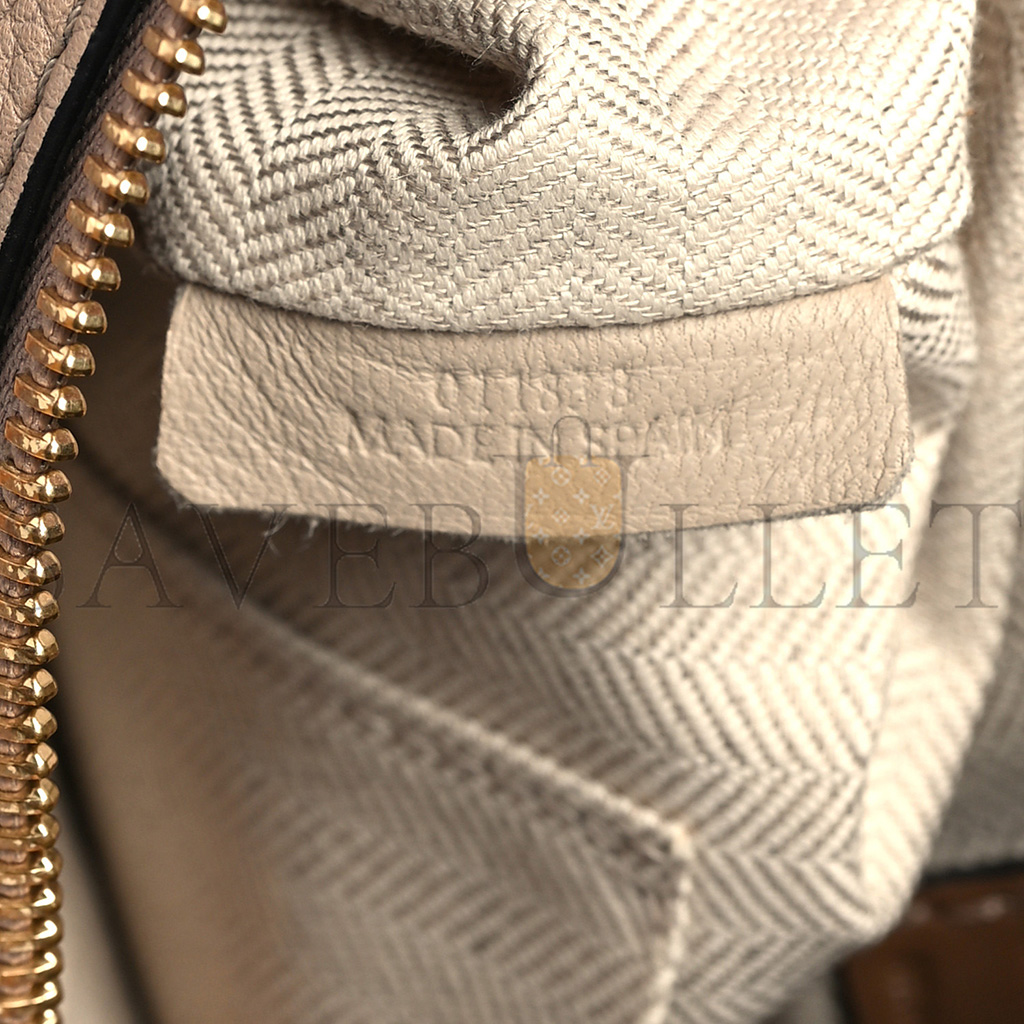 l*ew* grained calfskin small puzzle bag sand mink (24*16.5*10.5cm)