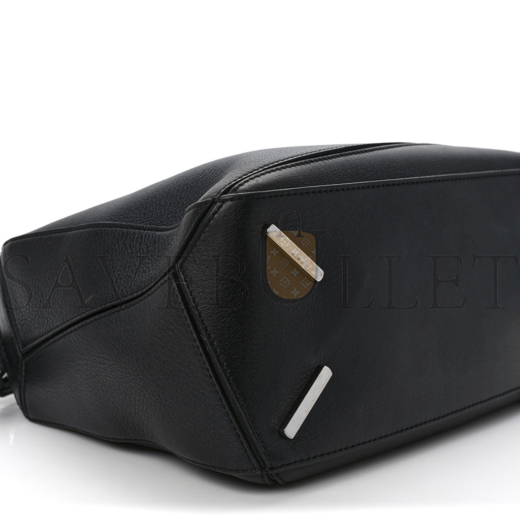 l*ew* calfskin medium puzzle bag black (29*19.5*14cm)