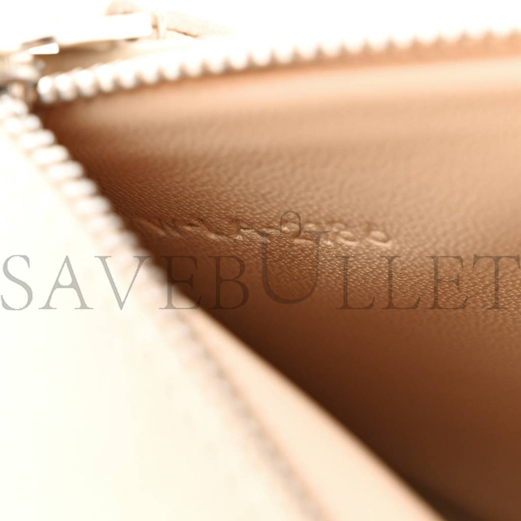 Ce**e grained calfskin medium trotteur light taupe (34*32*25cm)