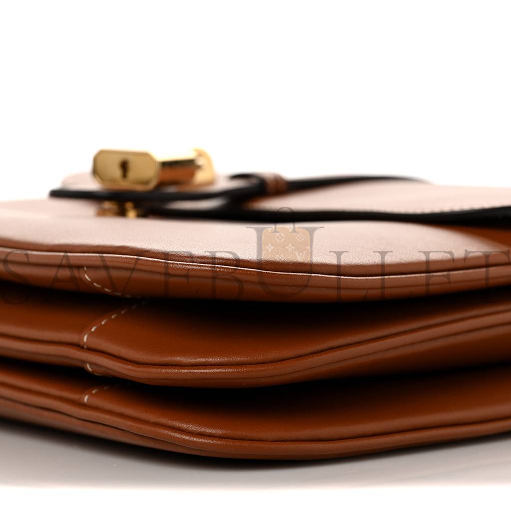 Ce**e smooth calfskin medium tabou tan (23*18*4cm)