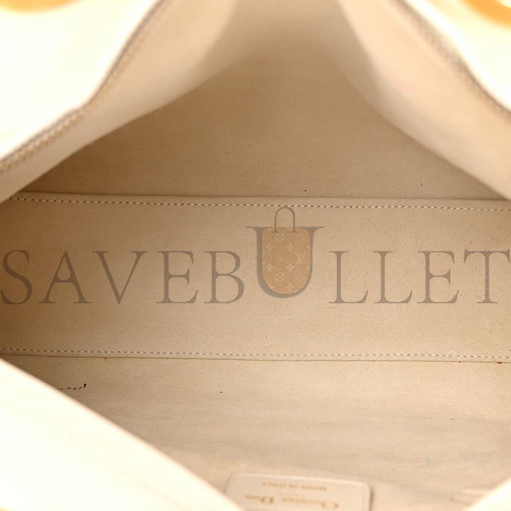 d*or lambskin cannage studded large S*pple lady d*or white (30*25*11.4cm)