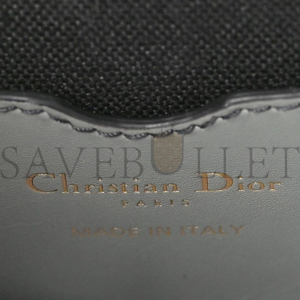 D*or oblique medium bobby flap gray (22*18*6.4cm)