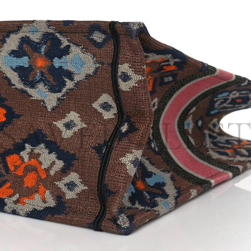 D*or canvas embroidered large broderie D*or flowers book tote multicolor (42*34*17.8cm)