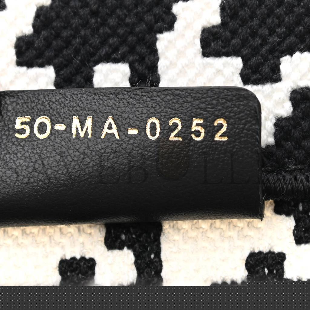 D*or canvas houndstooth embroidered small book tote black white (27*22*11.4cm)